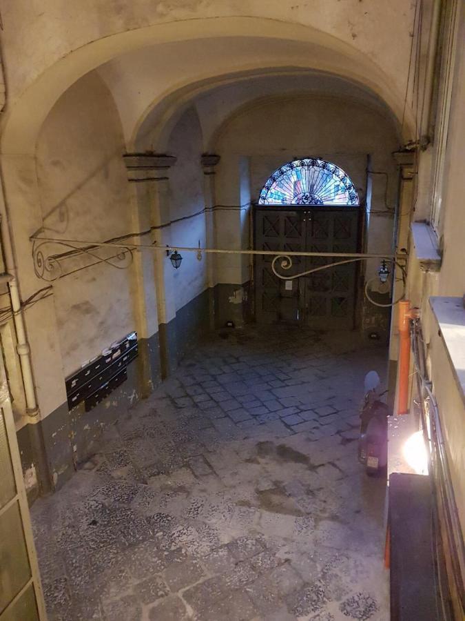 61 Piazza Cavour Hotel Napoli Exterior foto